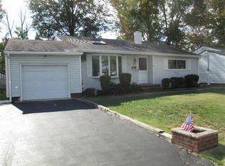 103 Westminster Rd, Colonia, NJ 07067