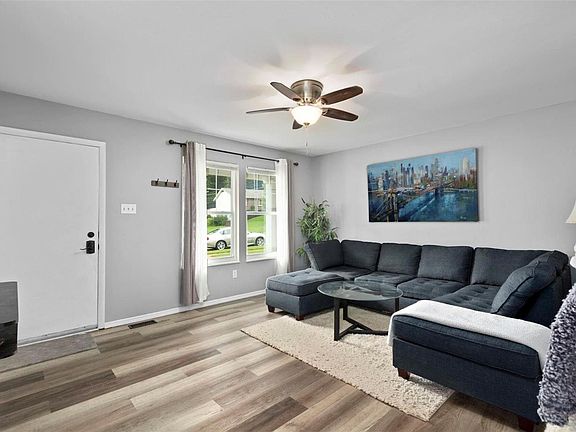 3rd image of 3545 El Ferrol Ct