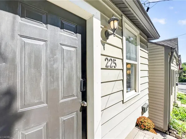 225 Charlton Ave E, Hamilton, ON L8N 1Z2