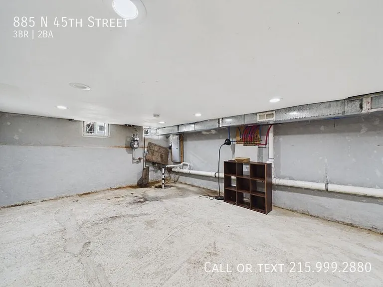 885 N 45th St — Photo 15