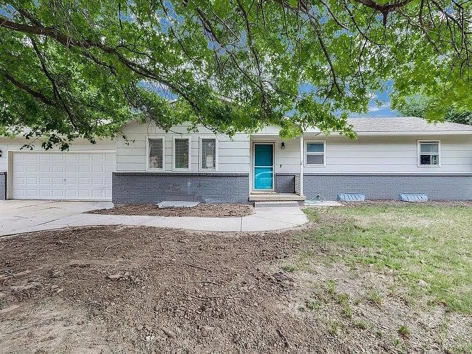 1st image of 1630 Pin Oak Ct