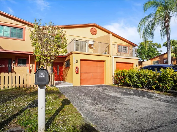 8011 NW 27th Pl, Fort Lauderdale, FL 33322