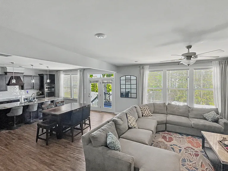 81 Alder Creek Ct — Photo 8