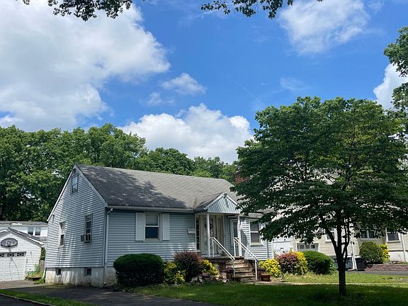 3rd image of 376 Coolidge Dr
