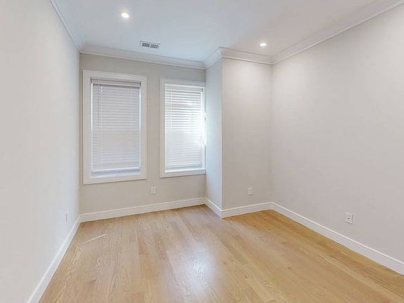 4th image of 161 Allston St