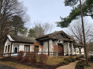 Deer Valley Apartments, Slingerlands, NY 12159