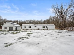 86-92 Phillips Rd, Oswego, NY 13126