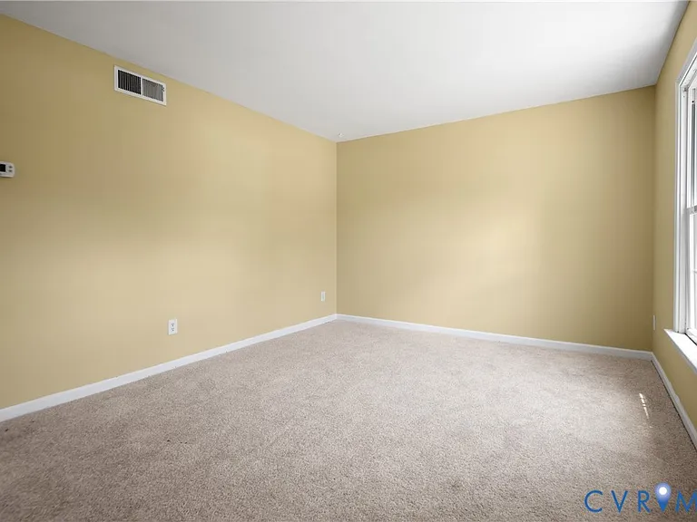 4704 Leadenhall Dr — Photo 7