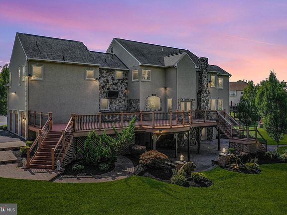 5th image of 111 Pancoast Pl