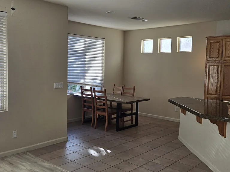 3209 Claudine Ct — Photo 7