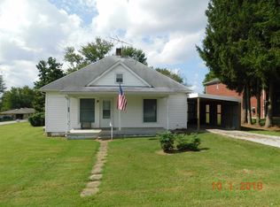 912 N Hayes Ave, Salem, IN 47167