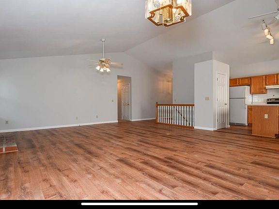 5th image of 1037 Dougherty Lake Estates Dr