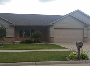 3235 Fieldcrest Dr, Kaukauna, WI 54130