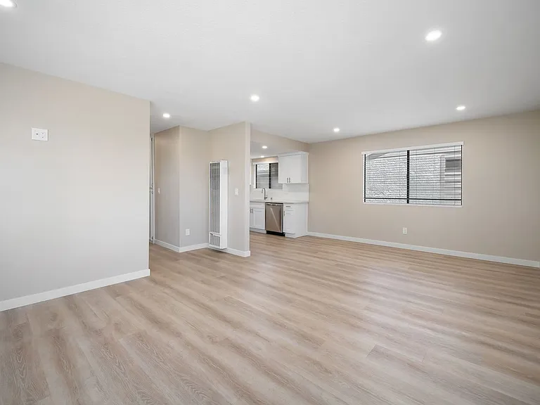 1345 Farroll Rd — Photo 16