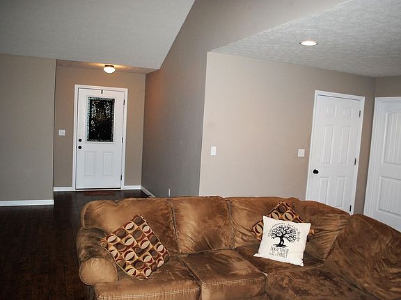 2nd image of 108 Swan Way
