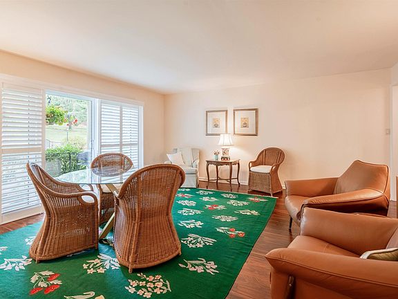 5th image of 107 Fernwood Pl