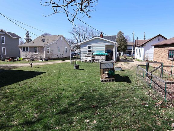4th image of 526 Caroline St