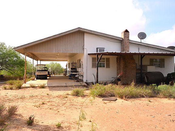 2nd image of 229 Four Points Rd
