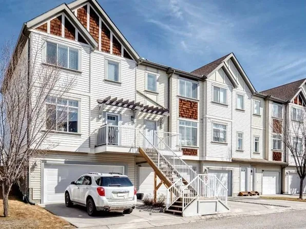 288 NE Copperstone Cv SE, Calgary, AB T2Z 0L3