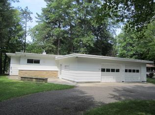 N535 River Dr, Menominee, MI 49858