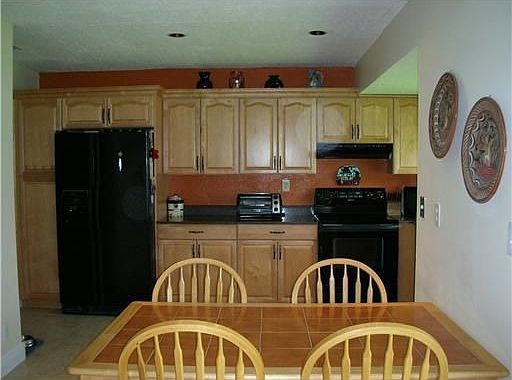 4th image of 10745 NW 23rd Ct