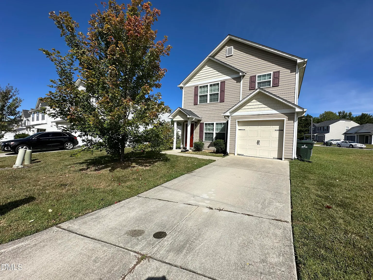 3 bed, 2.5 bath, 1220 sqft, $1,750 — Photo 2
