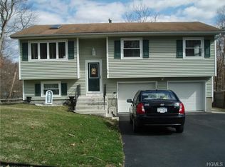 39 Raker Rd, Poughkeepsie, NY 12603