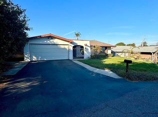 1030 Emelita St, Fallbrook, CA 92028