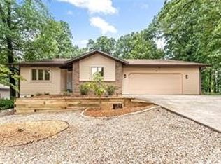 6 Campbell Ln, Bella Vista, AR 72715