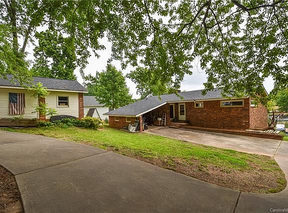 5th image of 212 Elysian Dr