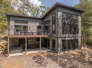 2807 Tyrol Ridge Dr, Wright City, MO 63390