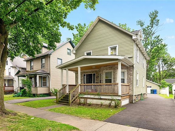 2nd image of 619 Sawyer St