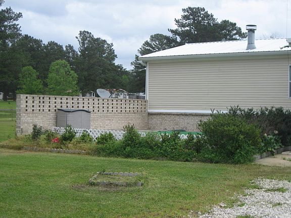 3rd image of 169 Robert E Lee Dr