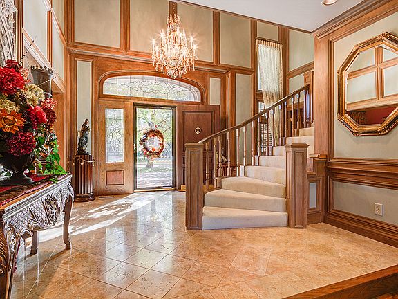 5th image of 4805 Bocage Pl