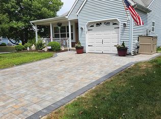 1 Plymouth Ct, Toms River, NJ 08757