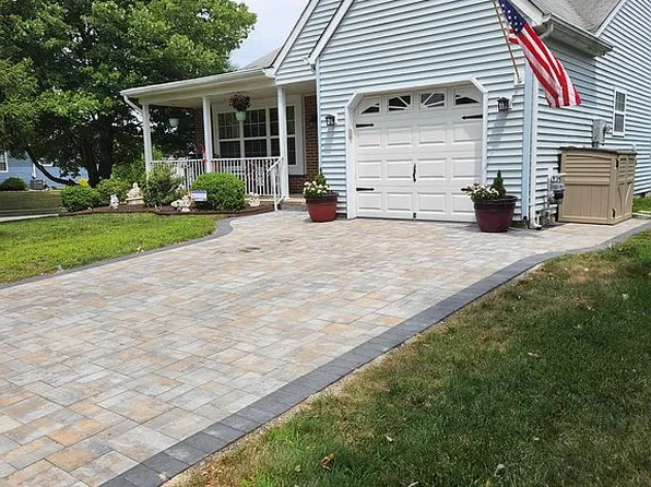 1 Plymouth Ct, Toms River, NJ 08757