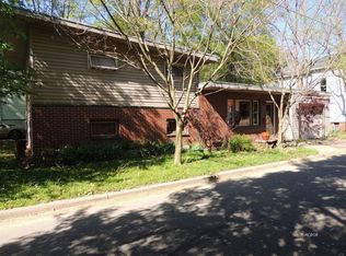 54 N Shafer St, Athens, OH 45701