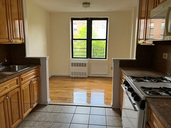 2nd image of 142-20 41st Ave #525