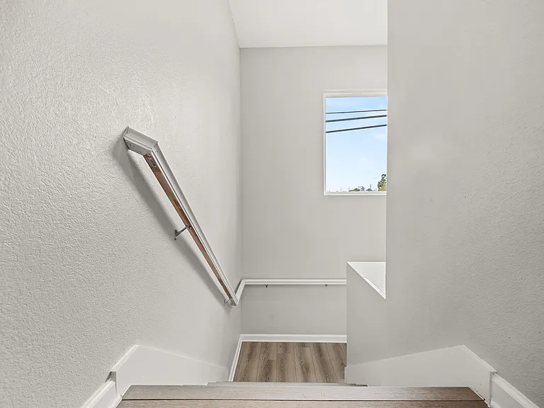 8534 Woodlyn Rd #A — Photo 11