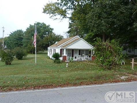 4th image of 110 Circle Dr