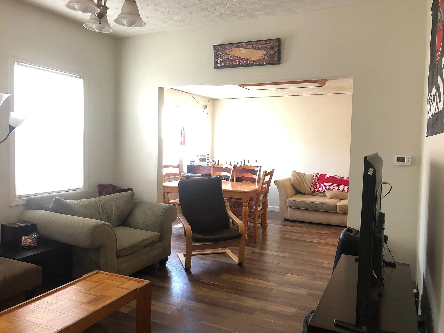 5 bed, 5.5 bath, 3200 sqft, $4,000 — Photo 4