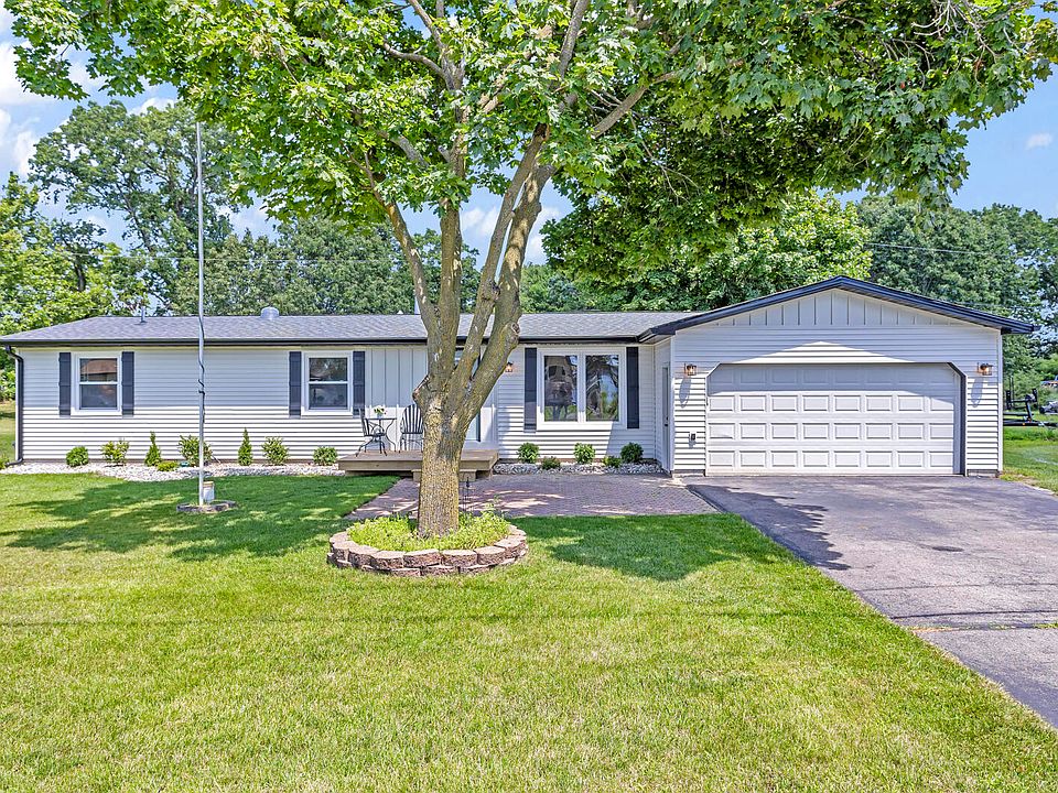 1st image of 105 Camelot Ct