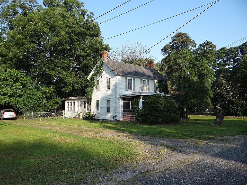 1st image of 224 James Ln