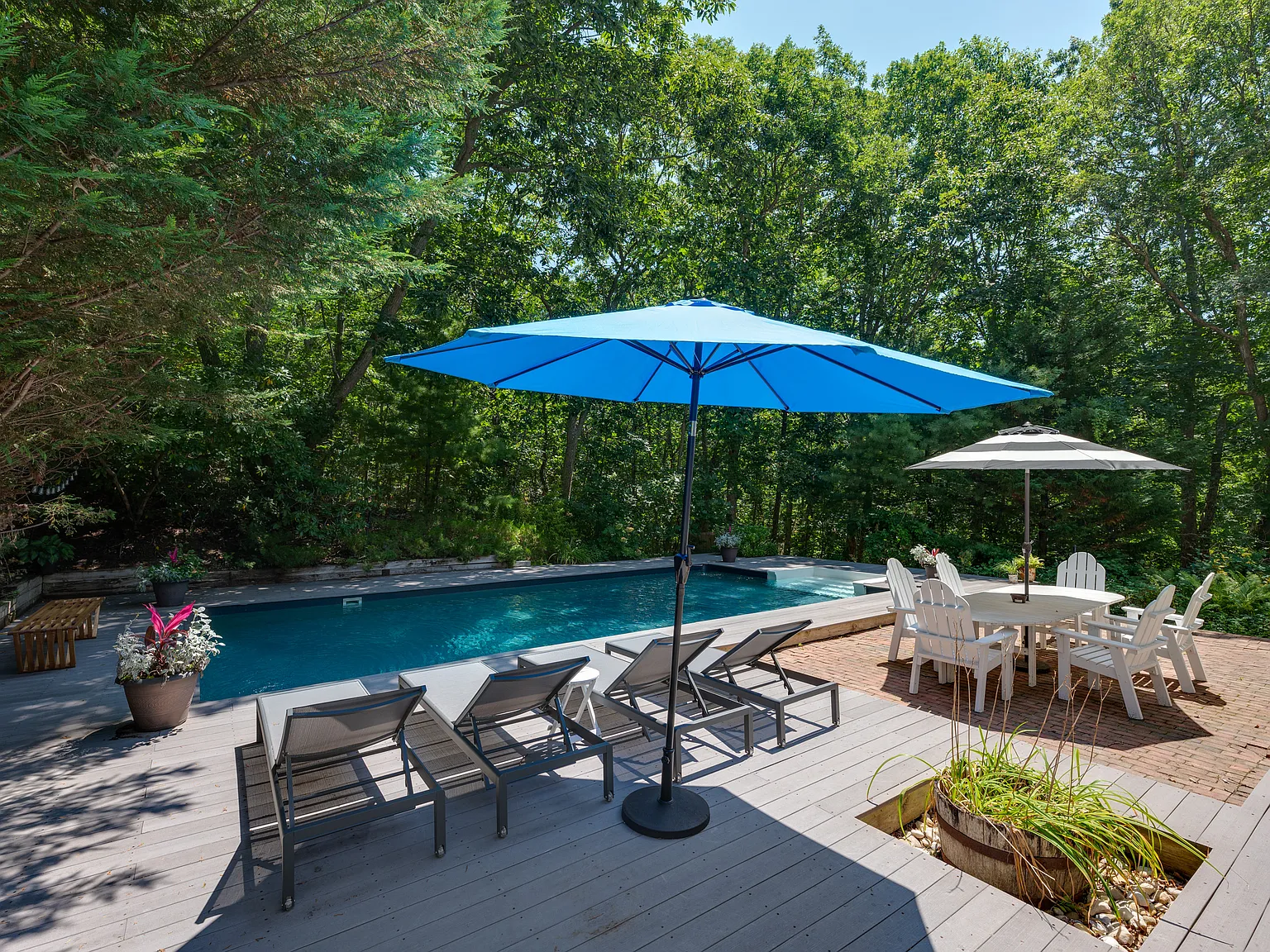 Wonderful East Hampton July-Aug 2027 Rental Retreat — Photo 2