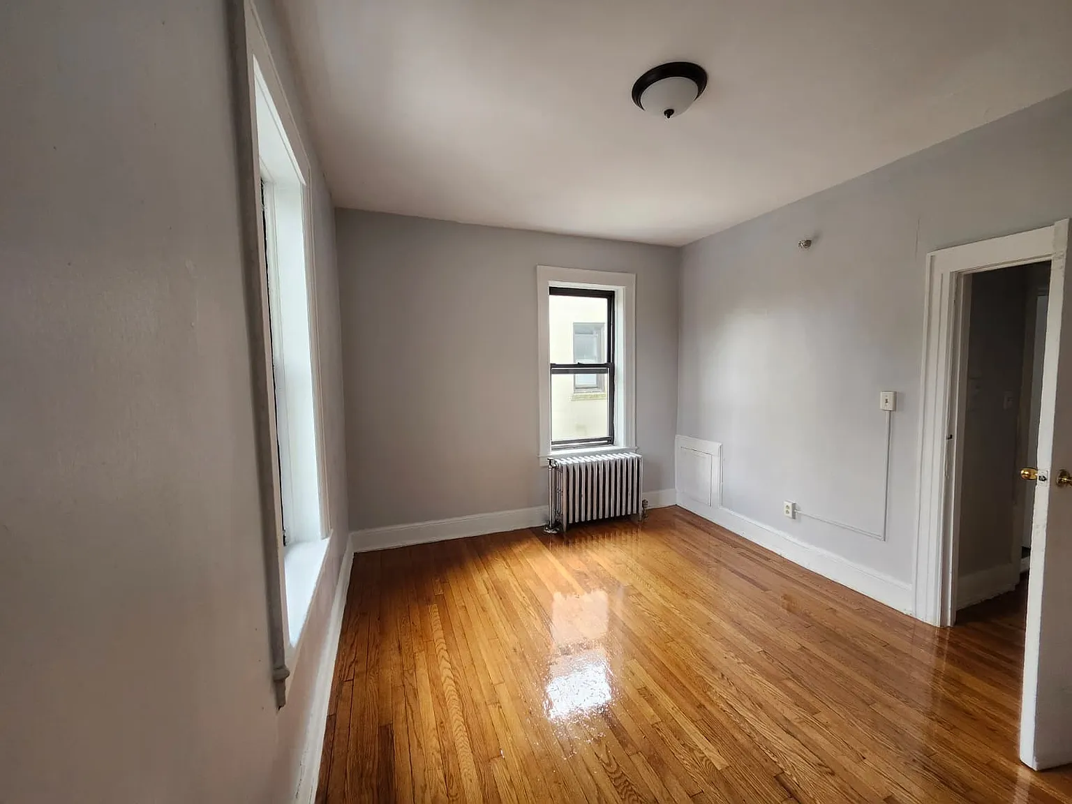 46 Hill St — Photo 4