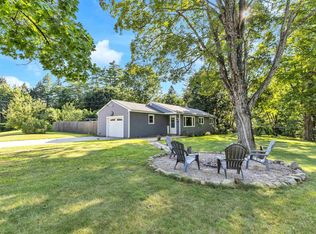 11 Maple Ave, Peterborough, NH 03458