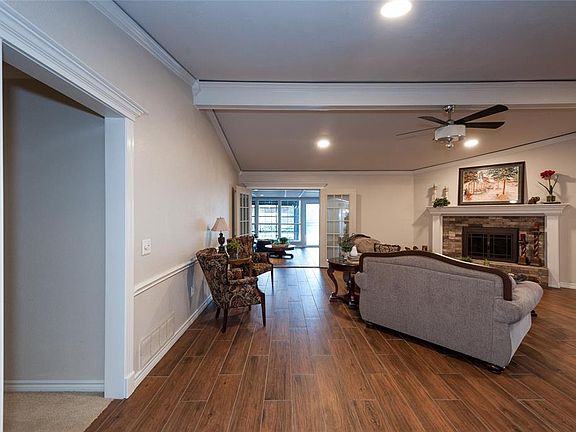 3rd image of 1344 San Antone Ln