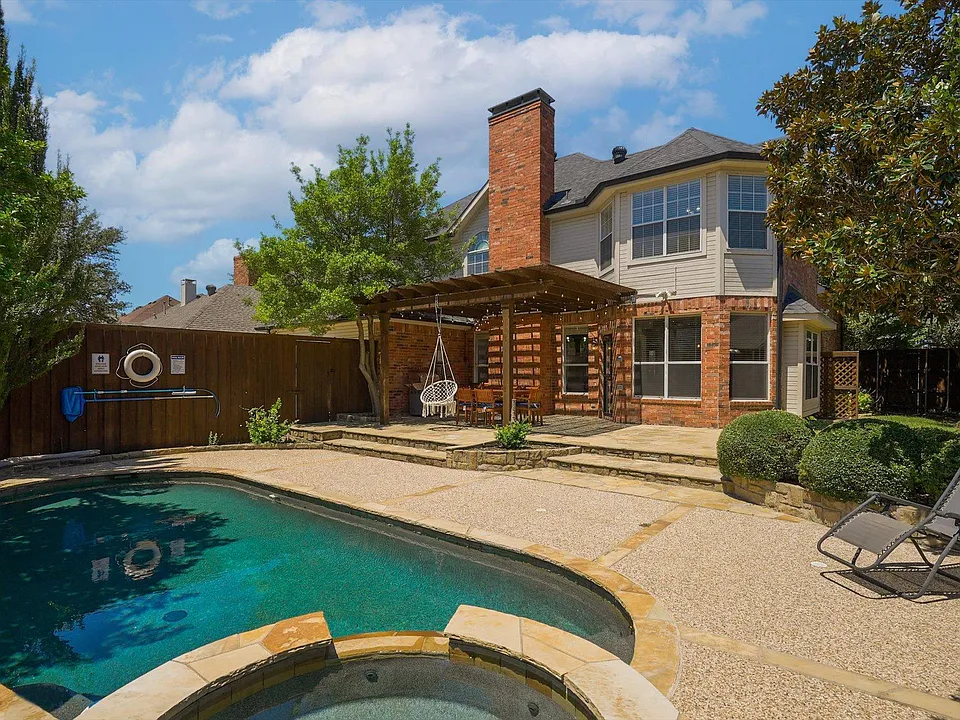 2800 Cherry Spring Ct