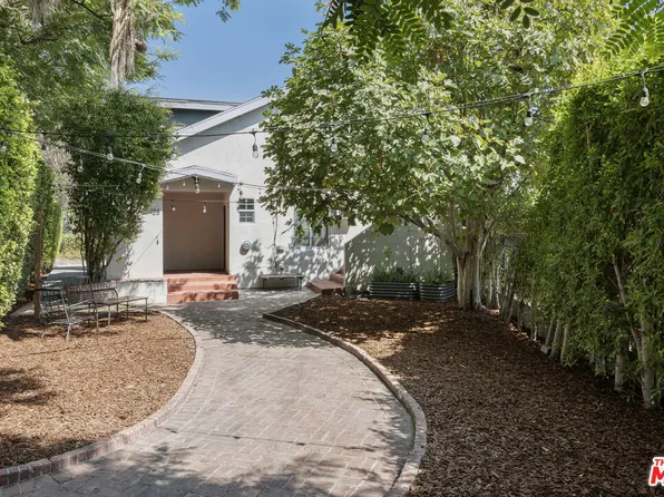 128 S Hoover St, Los Angeles, CA 90004