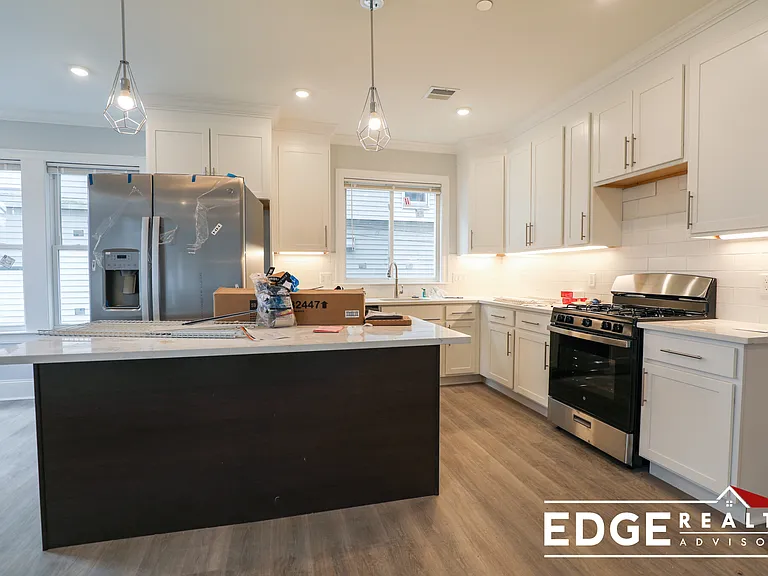 100 Brooks St #1A — Photo 1